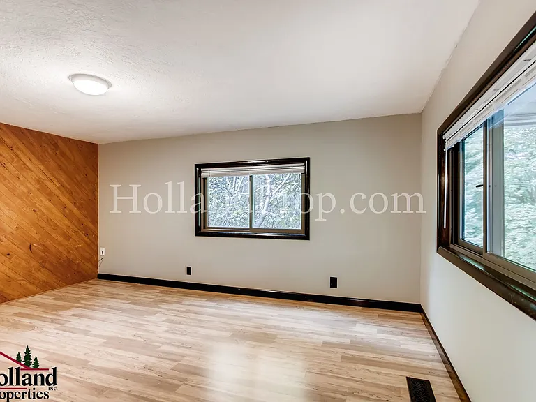 9601 SW 42nd Ave — Photo 5