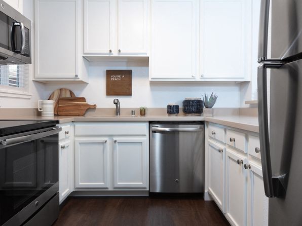 243 Buena Vista Ave APT 104