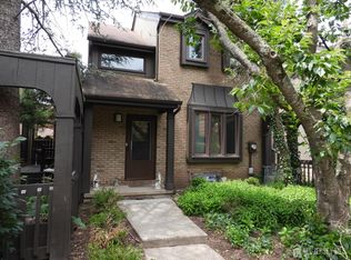41 Riverbend Dr, North Brunswick, NJ 08902