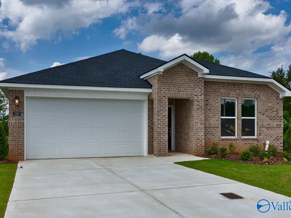 129 Harvest Moon Dr, Harvest, AL 35749