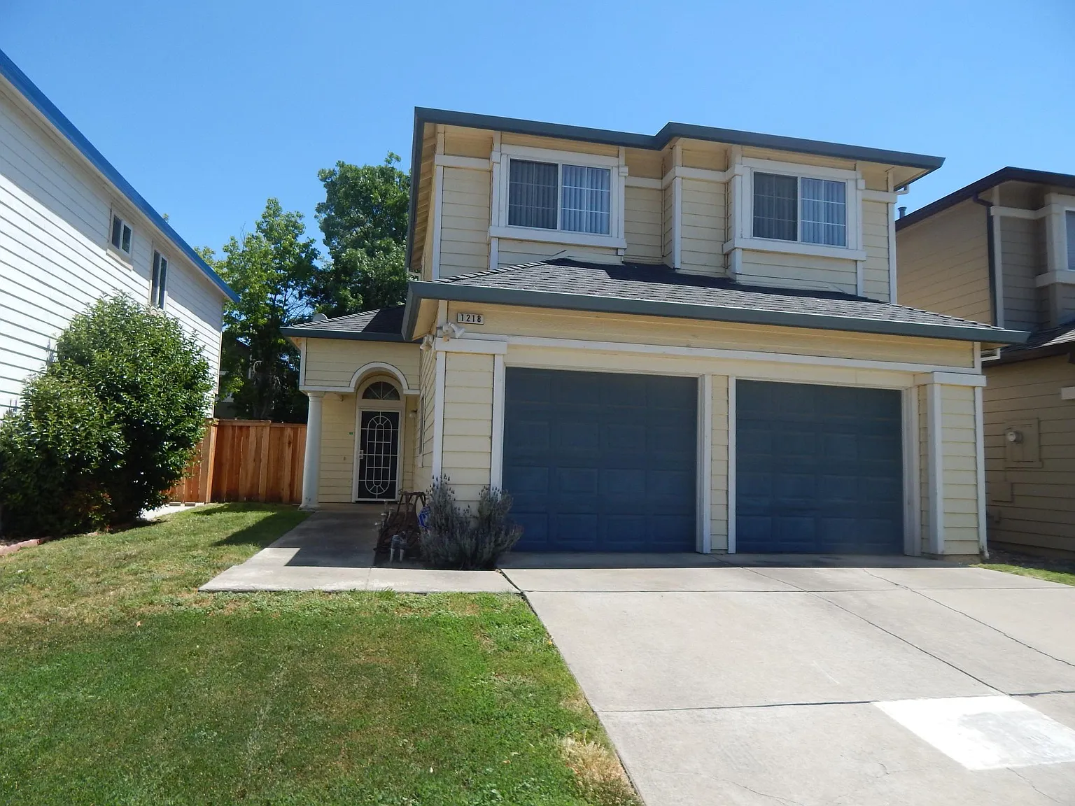 1218 Farragut Cir photo 1