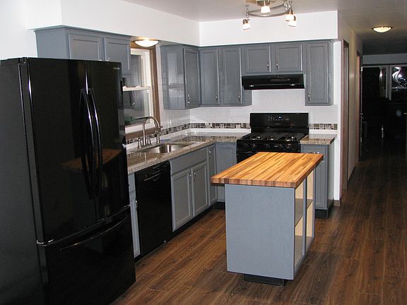 3rd image of 5055 W Ainslie St #2