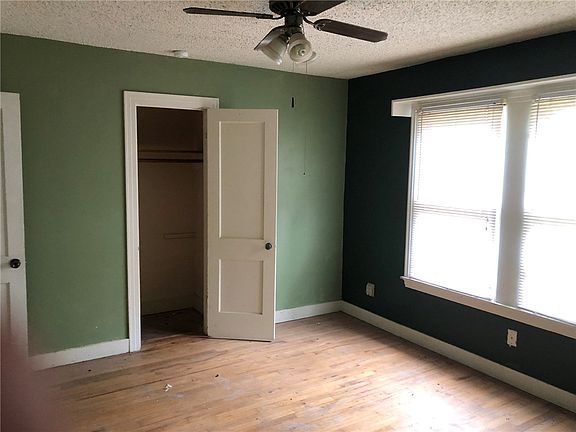 2nd image of 1305 Arcadia Ave