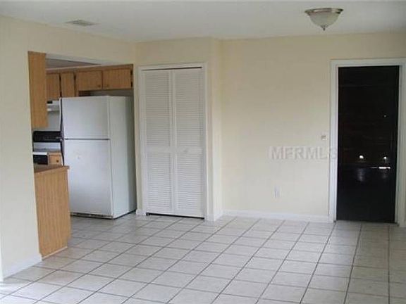 3rd image of 891 W Gaucho Cir
