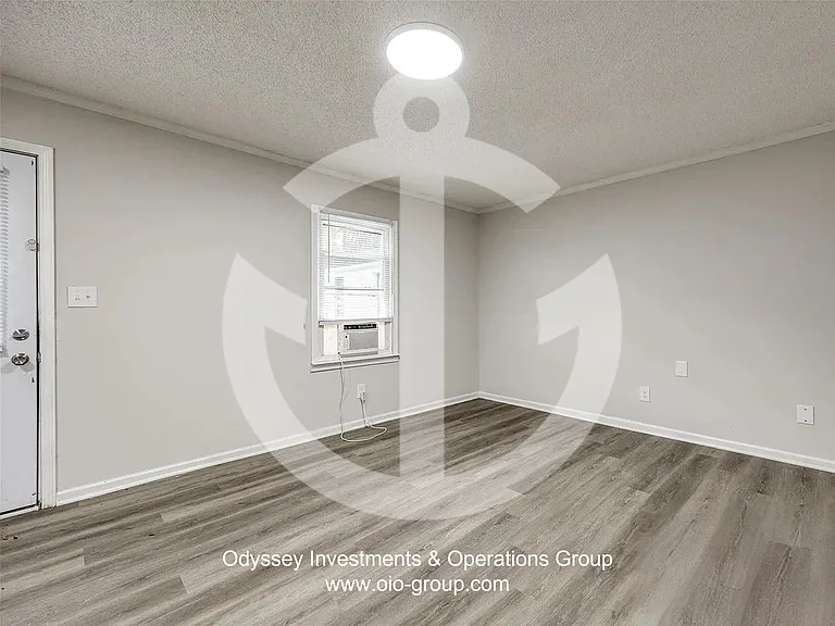 595 Betty St #4 — Photo 7