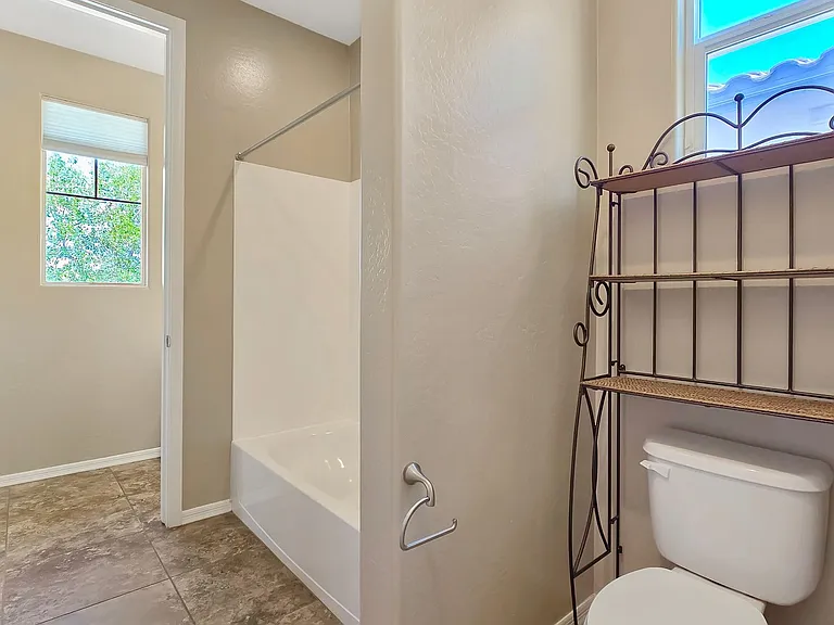 20737 W Valley View Dr — Photo 34