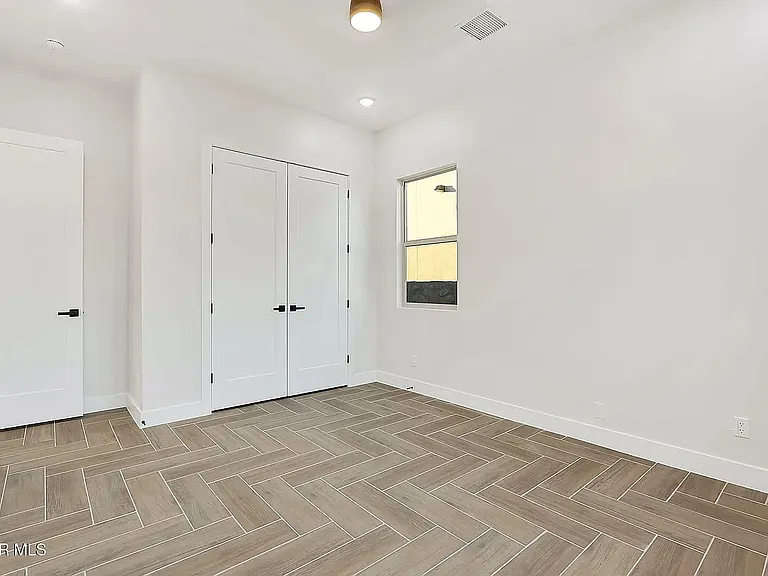 5696 Rio Bonito Cir — Photo 27