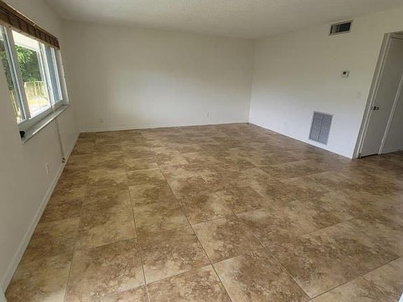 2nd image of 222 N Federal Hwy APT 6