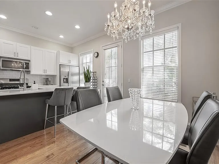 2920-2 Hansen Manor Ln — Photo 9