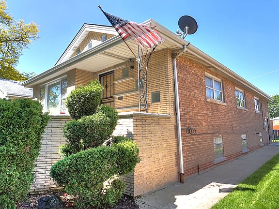 5th image of 7934 S Christiana Ave