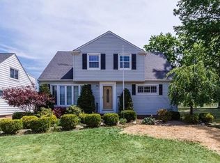 1015 Bryn Mawr Ave, Wickliffe, OH 44092
