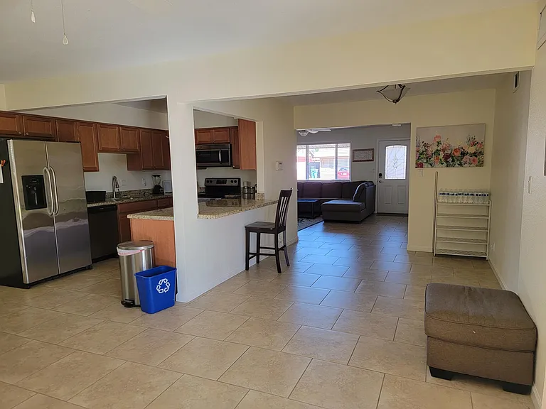 W Corrine Dr — Photo 10