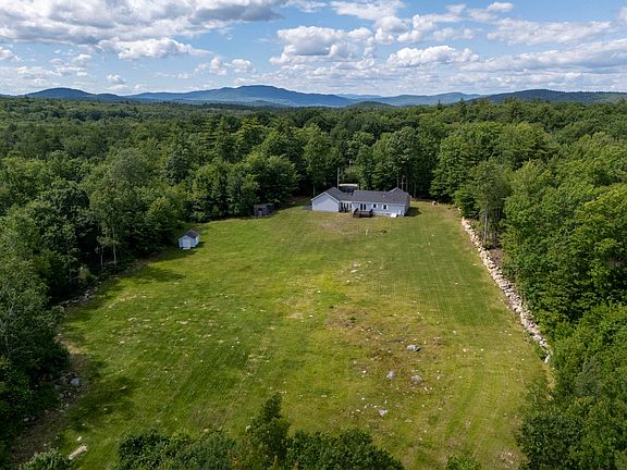 4th image of 85 Loverin Hill Road
