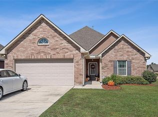 10120 Nanterre Ct, Madisonville, LA 70447