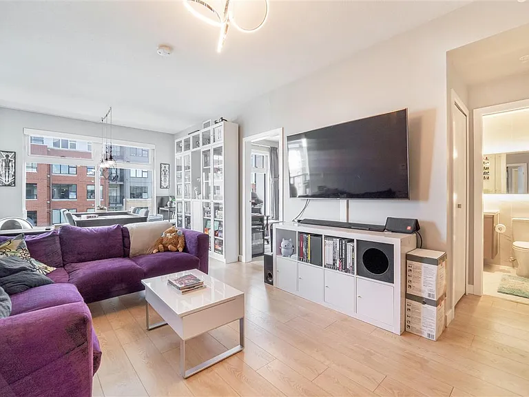 9333 Tomicki Ave #402 — Photo 4