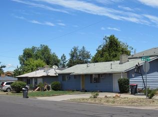 320 N 1st St, Central Pt, OR 97502