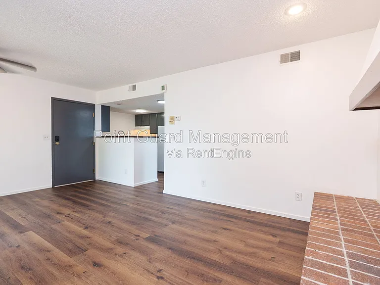 Midtown Place Apartments — Photo 23