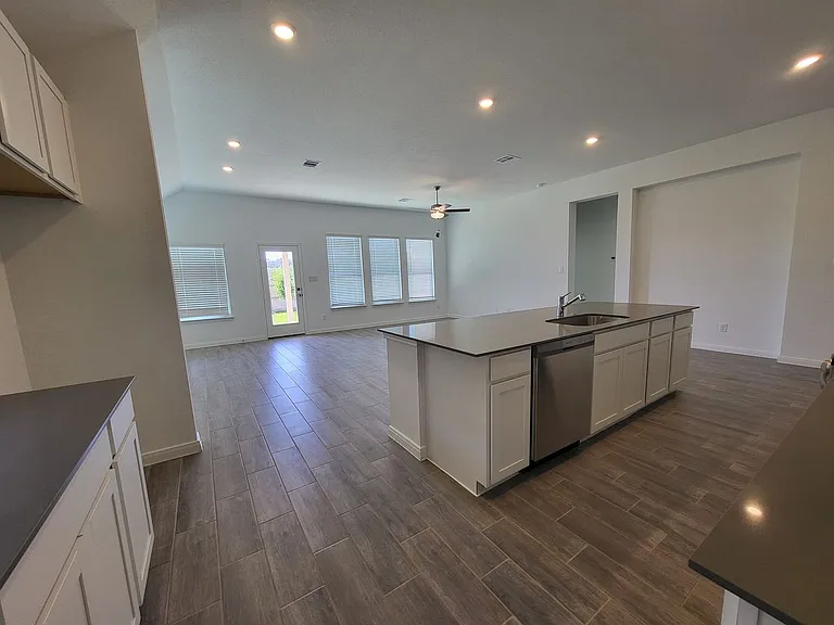 1233 Fox Wing Way — Photo 8