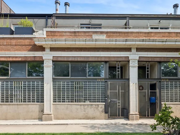 2218 W Potomac Ave, Chicago, IL 60622