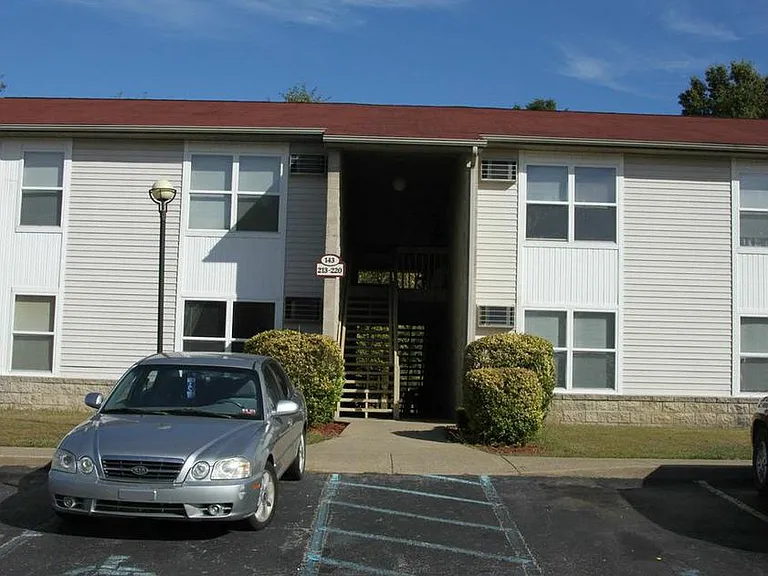 Jordyn Terrace Apartments — Photo 5