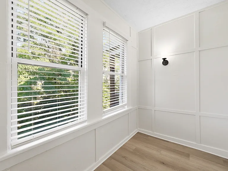 1642 Methyl St — Photo 35