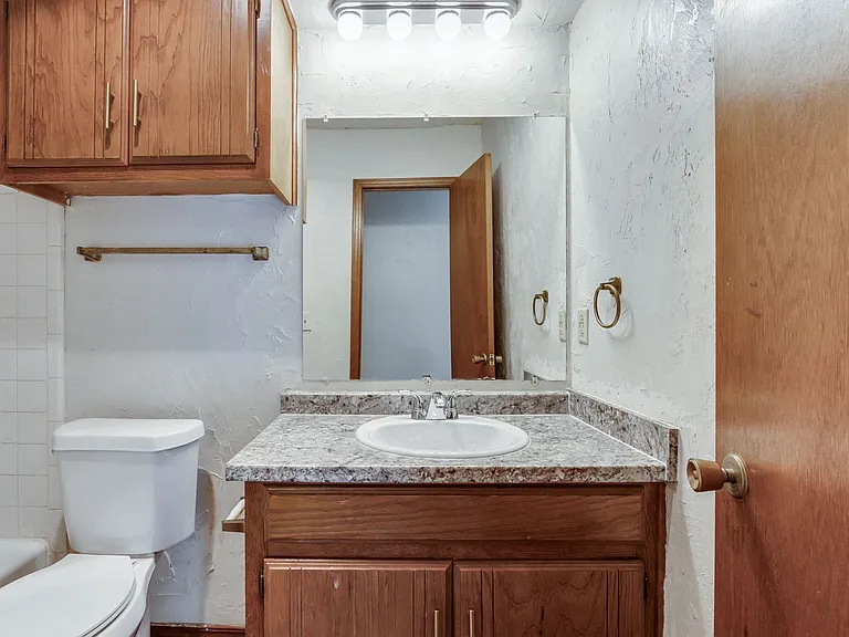 1705 N Gleason Ave — Photo 31