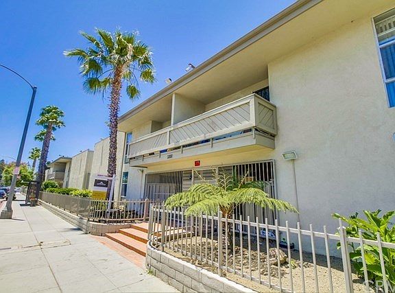 2nd image of 3301 Santa Fe Ave APT 44