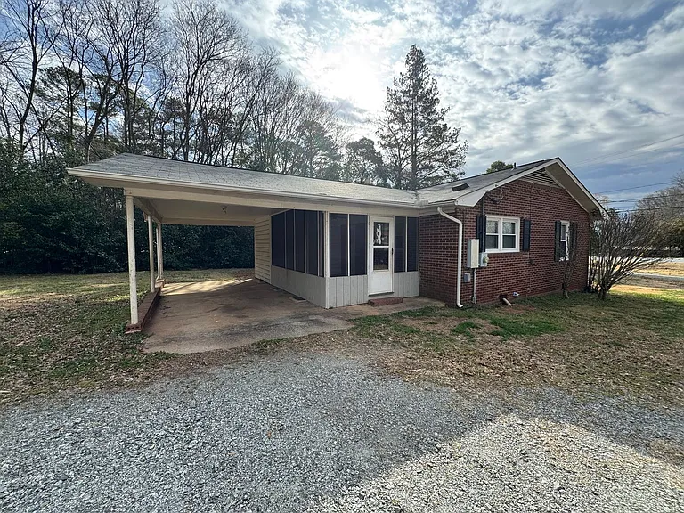 626 Tuckaseege Rd — Photo 14