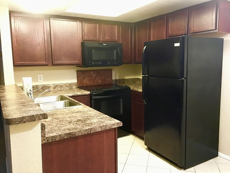 Porcelain top stove/micro