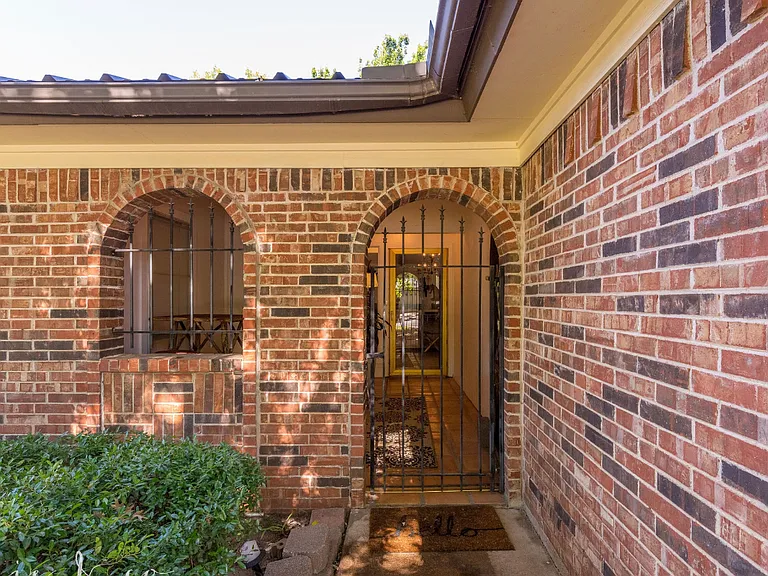 3110 Amarillo St — Photo 23
