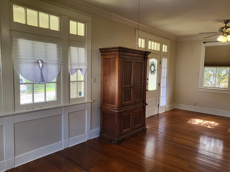 2748 Wisteria St — Photo 3
