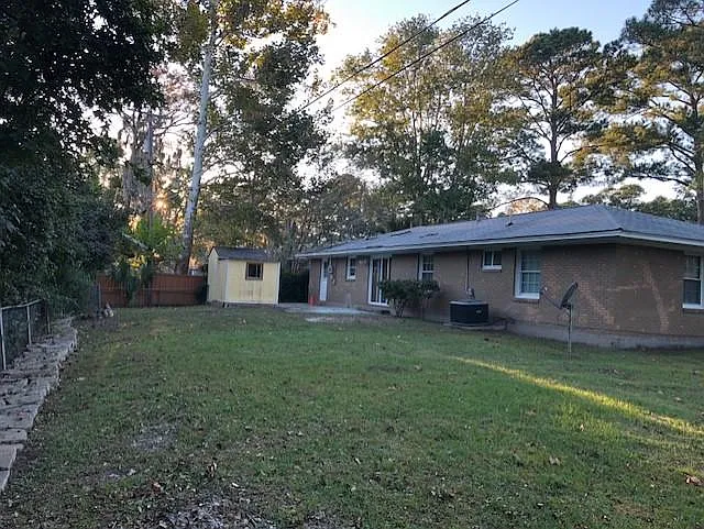 37 Port Royal Dr — Photo 3