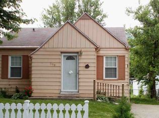 308 Velde St, Creve Coeur, IL