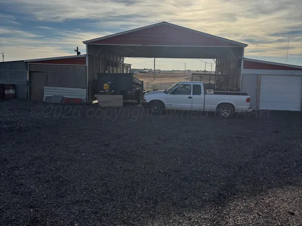 2901 S Parsley Rd, Amarillo, TX 79118