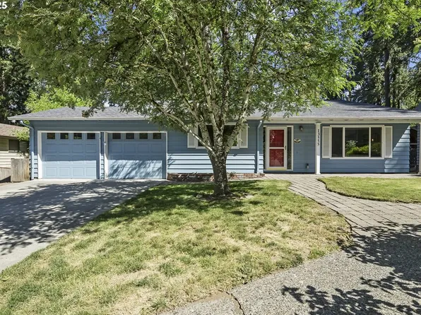 13555 SW Fircrest Ct, Beaverton, OR 97008
