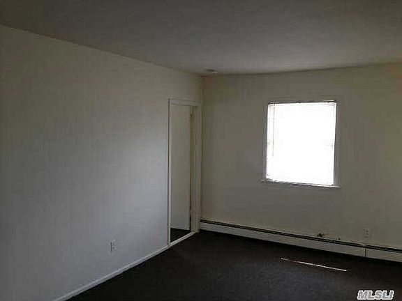 5th image of 3266 Railroad Ave