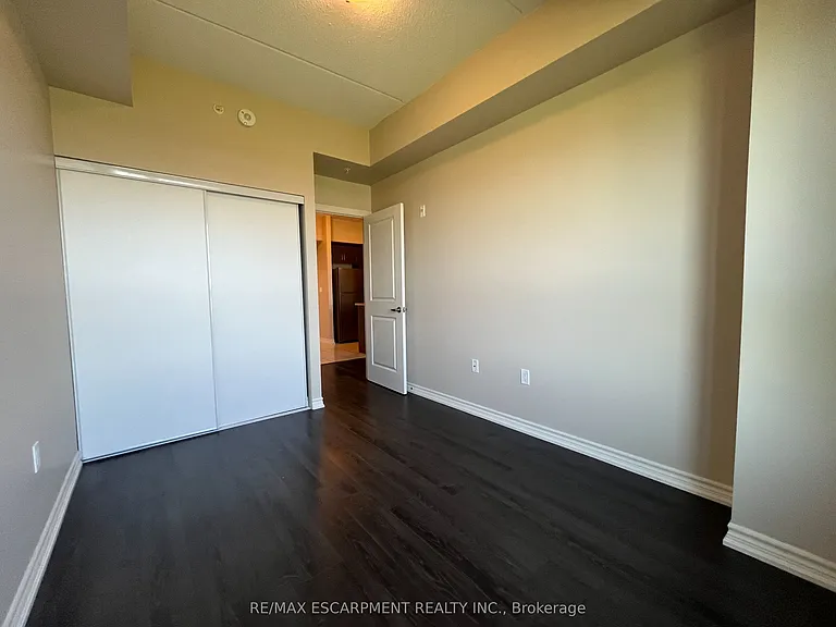 640 Sauve St #509 — Photo 7