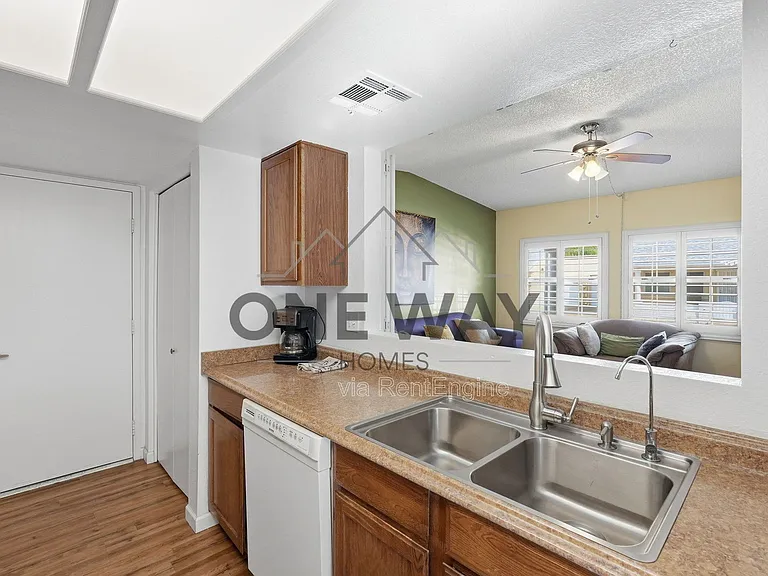 2929 E Broadway Rd #102 — Photo 10