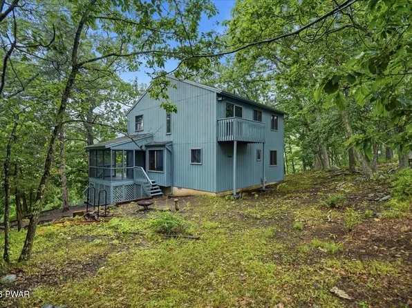 194 Stafford Dr, Bushkill, PA 18324