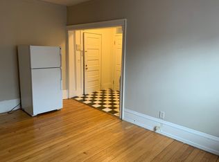 918 E Knapp St #23, Milwaukee, WI 53202