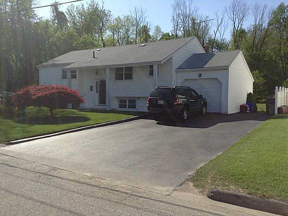 3rd image of 39 Rosemont Ave