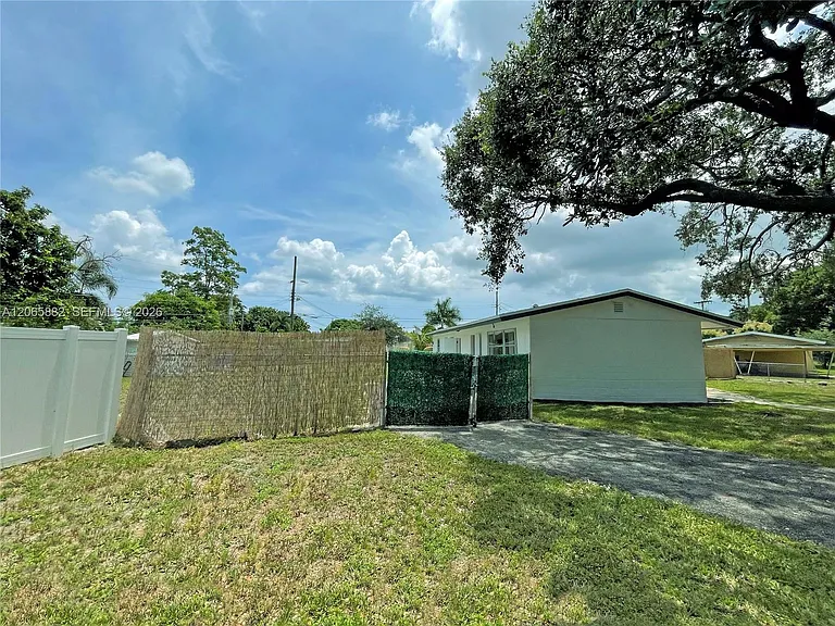 1606 NW 12th Ave — Photo 53