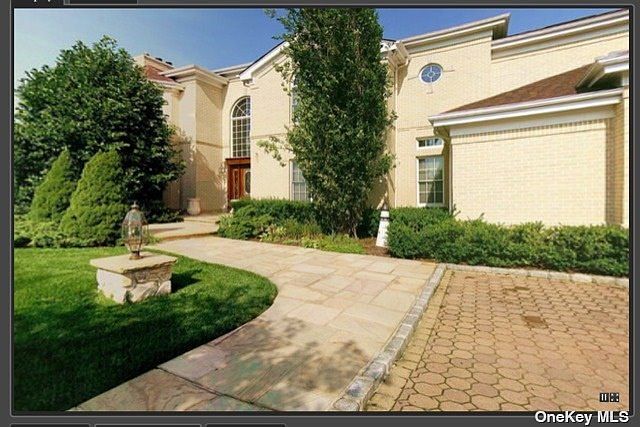 1st image of 31 Deepwells Ln