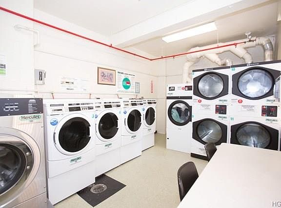 2nd image of 609 Kappock St APT 1B
