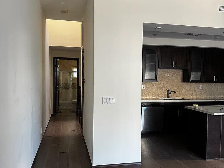 14947 W Magnolia Blvd — Photo 14