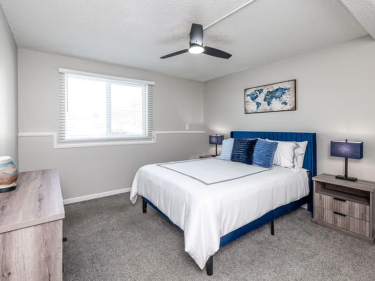 FREE 2nd Month's Rent When You Apply Within 24 Hours of Your Tour at Weston Park Apartments! — Photo 17