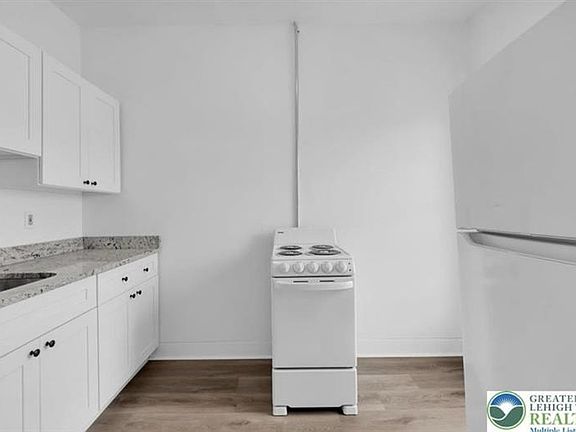 2nd image of 315 N 6th St Floor 3