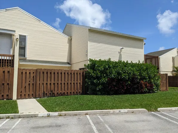 633 Executive Center Dr #L104, West Palm Beach, FL 33401
