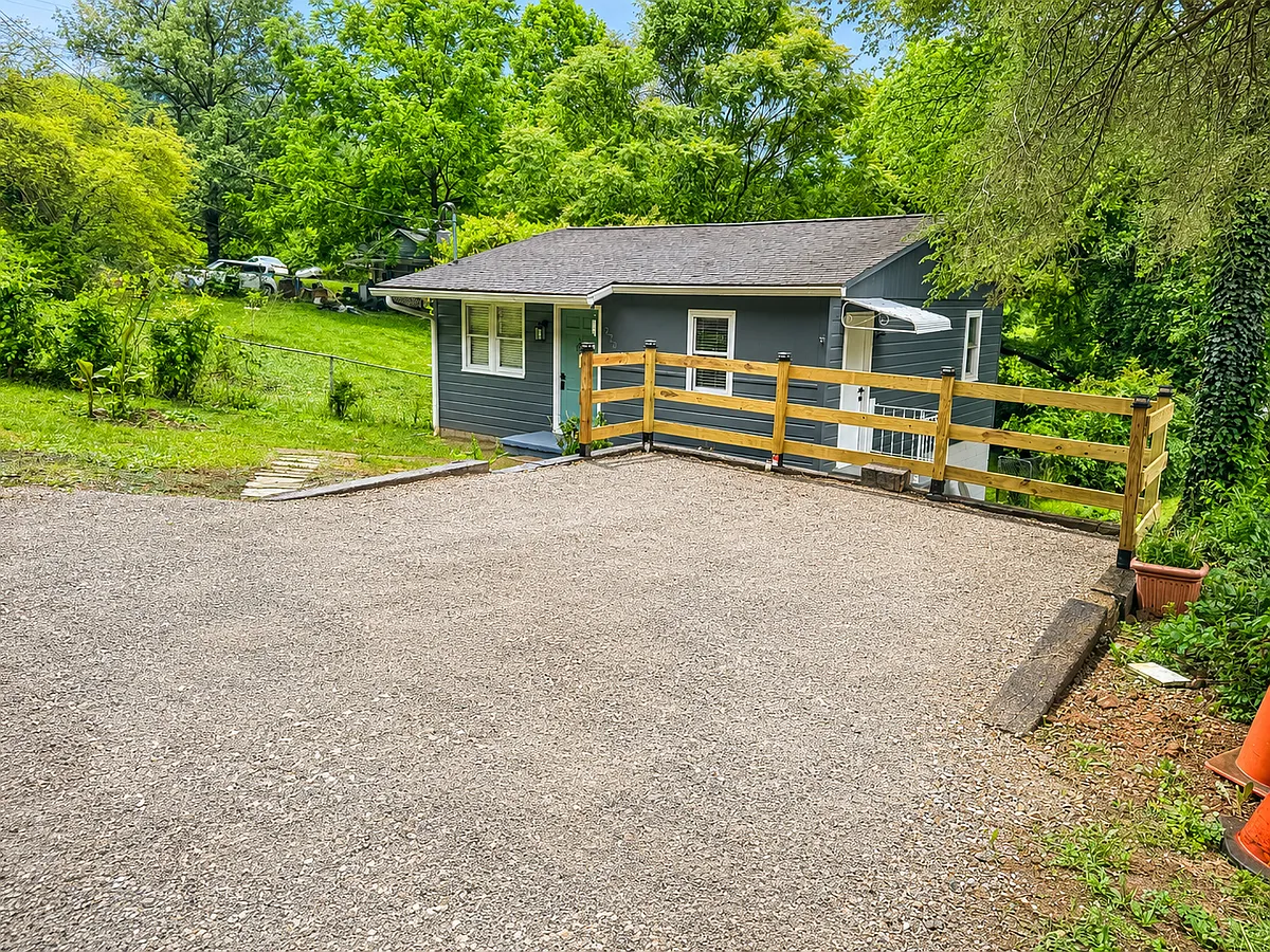 Parking Area - 2723 W Blount Ave