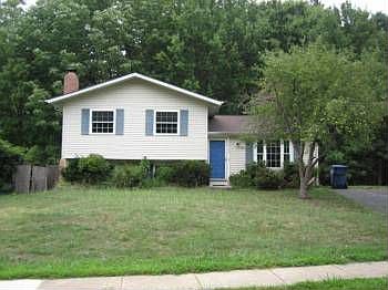 1st image of 9106 Fox Lair Dr